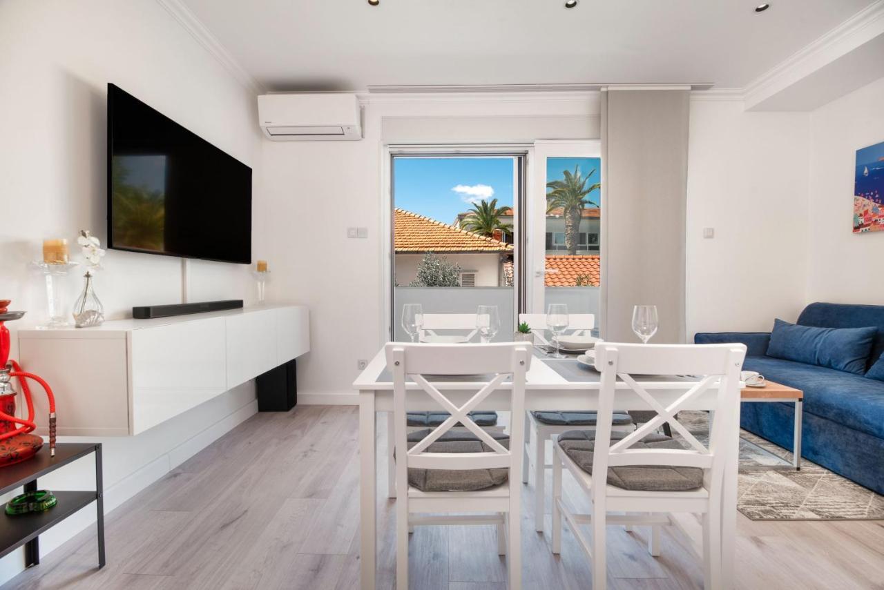 Apartment Ella โตรกีร์ ภายนอก รูปภาพ